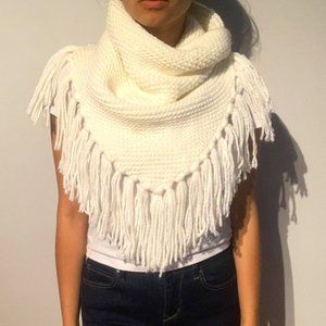 Steve Madden White Triangle Cowl Scarf OS